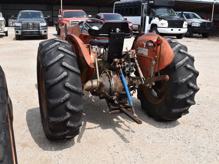 massey-ferguson-245-image-4