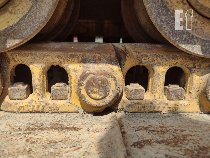 18-deere-650k-lgp-image-17