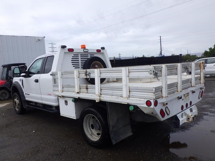 2017-ford-f550-image-4