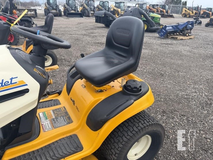 2006-cub-cadet-lt1045-image-6