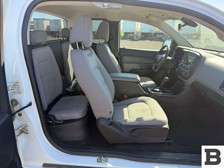 2018-chevrolet-colorado-image-18