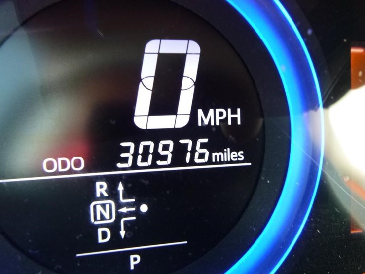 2014-toyota-rav4-image-30