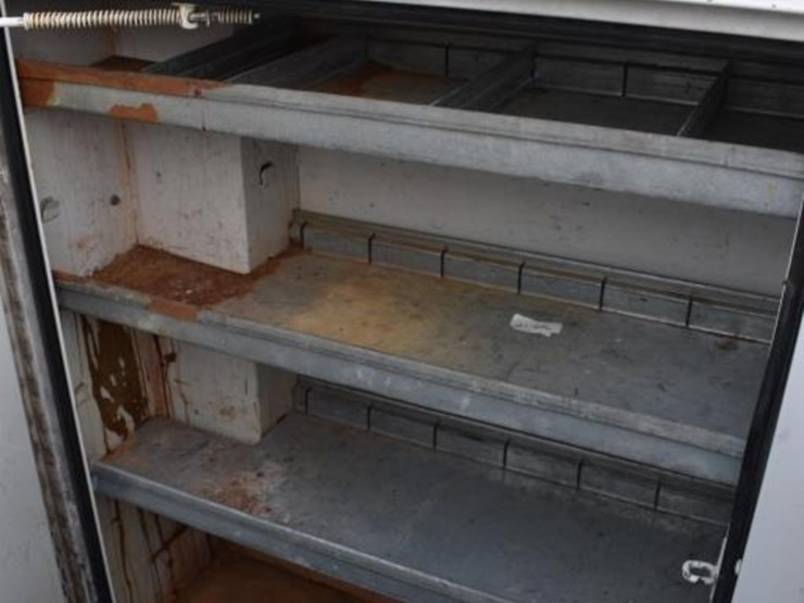 2013-ford-e350-image-16