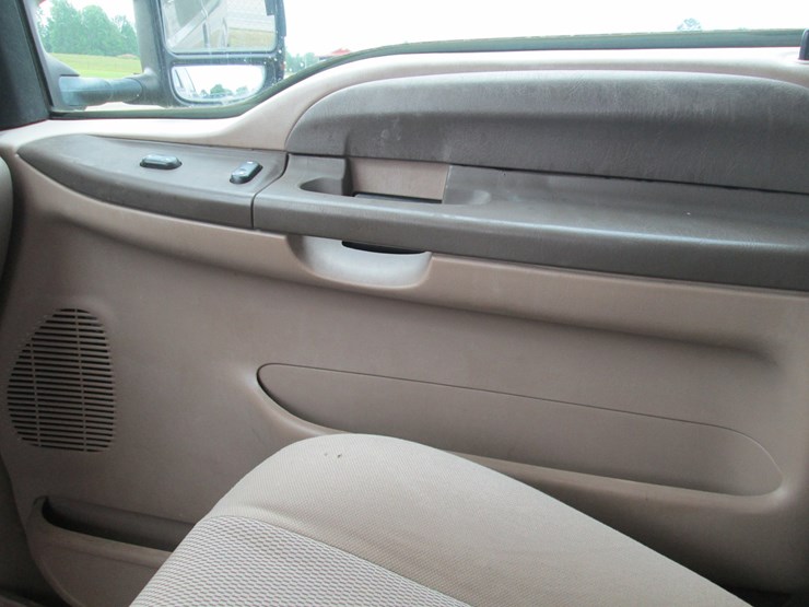 2004-ford-f250-image-30