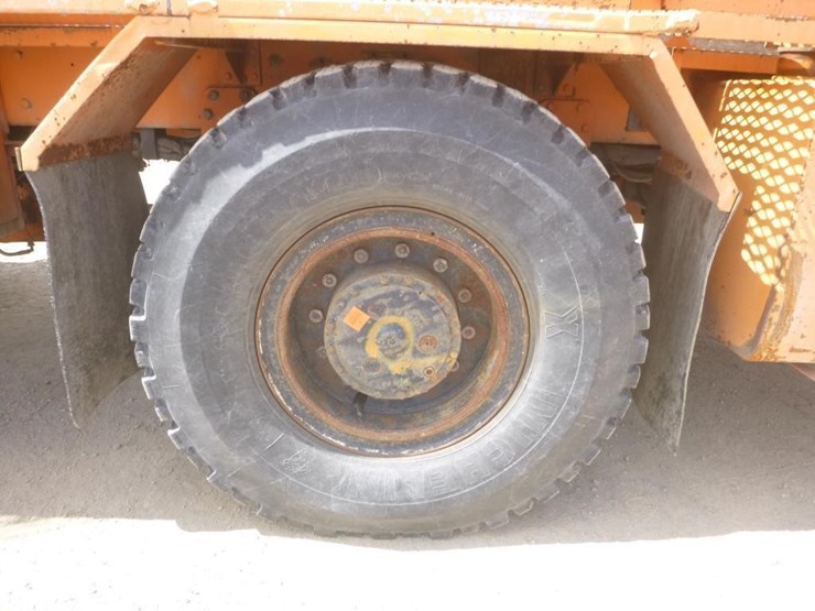 1992-caterpillar-c13-image-12