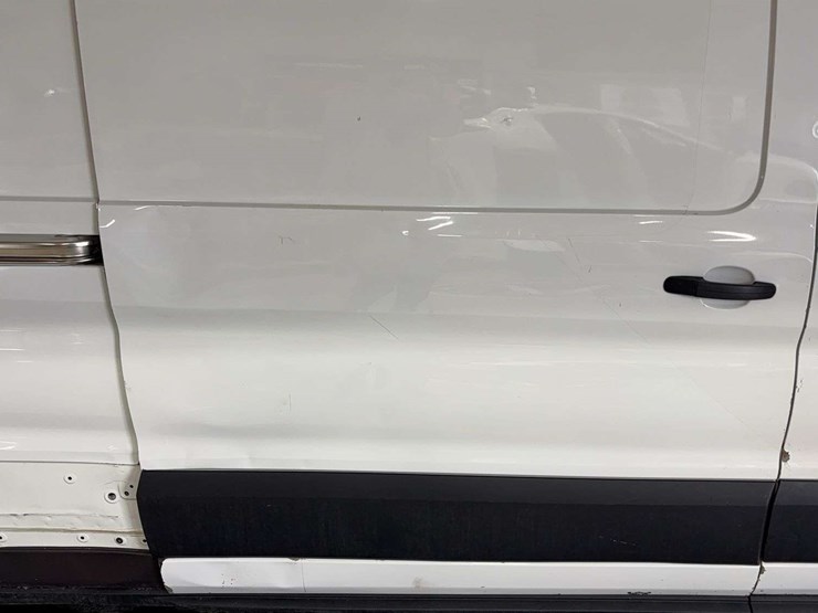 2019-ford-transit-image-27