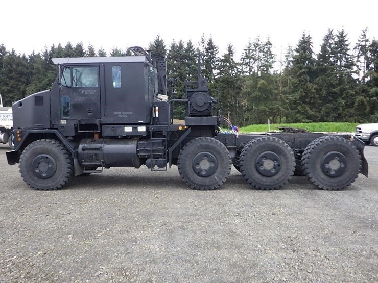 2002-oshkosh-m1070-image-8