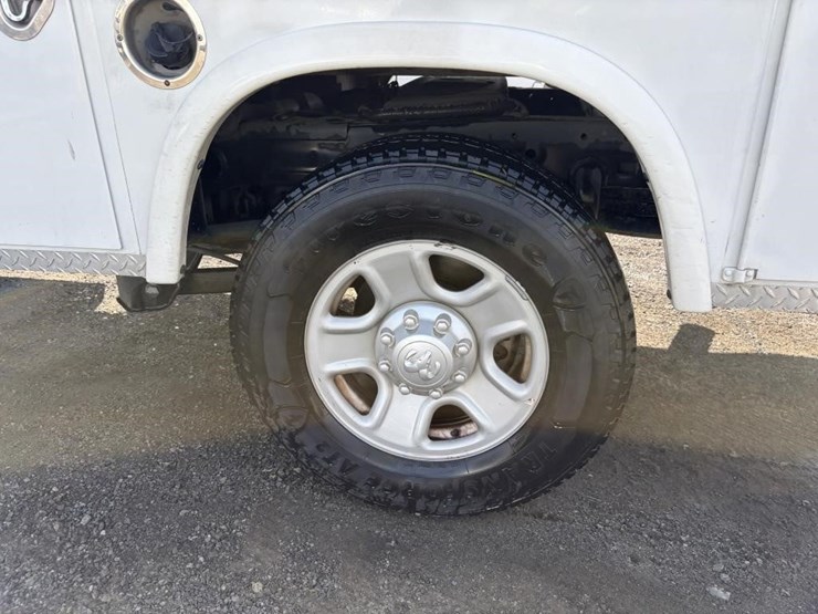 2018-ram-2500-hd-image-5