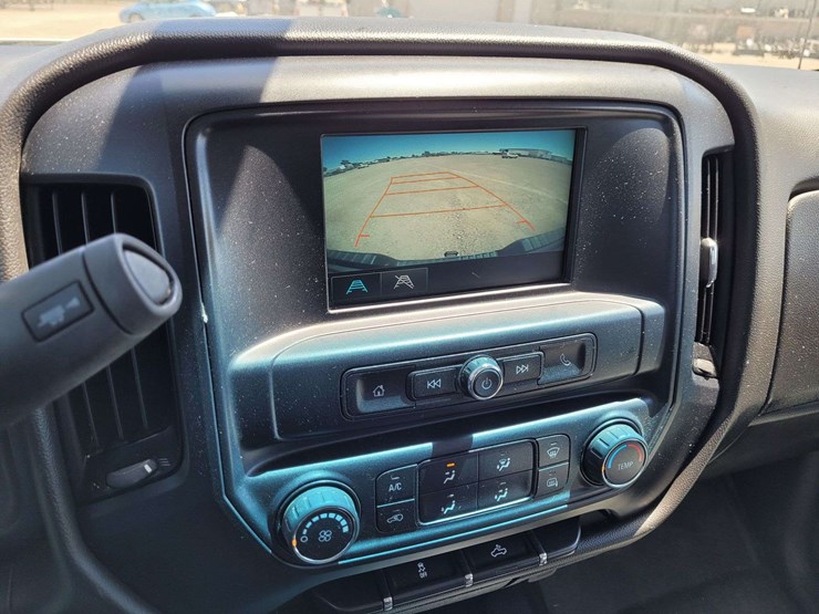 2019-chevrolet-silverado-2500-w/t-image-17