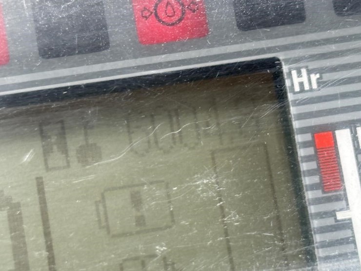 2020-caterpillar-2c6000-image-37