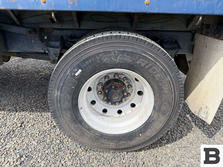 1996-ford-la9000-image-17