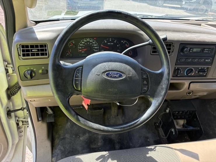 2004-ford-f350-image-15