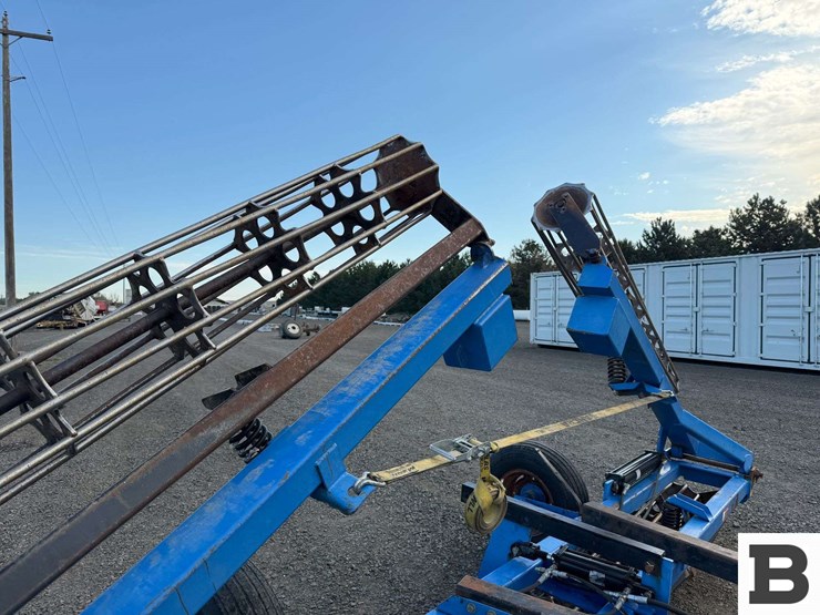 new-holland-sg120-image-27