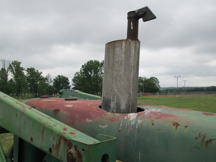 1982-john-deere-2840-image-43
