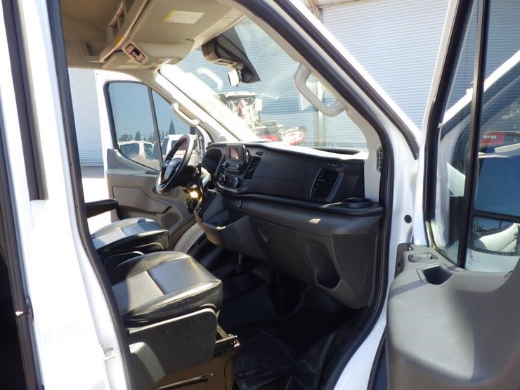 2020-ford-transit-image-6