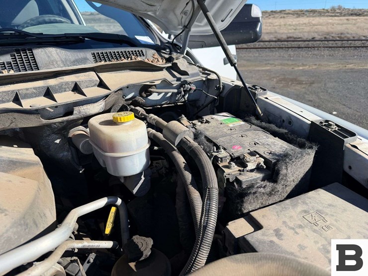 2017-dodge-2500-image-34