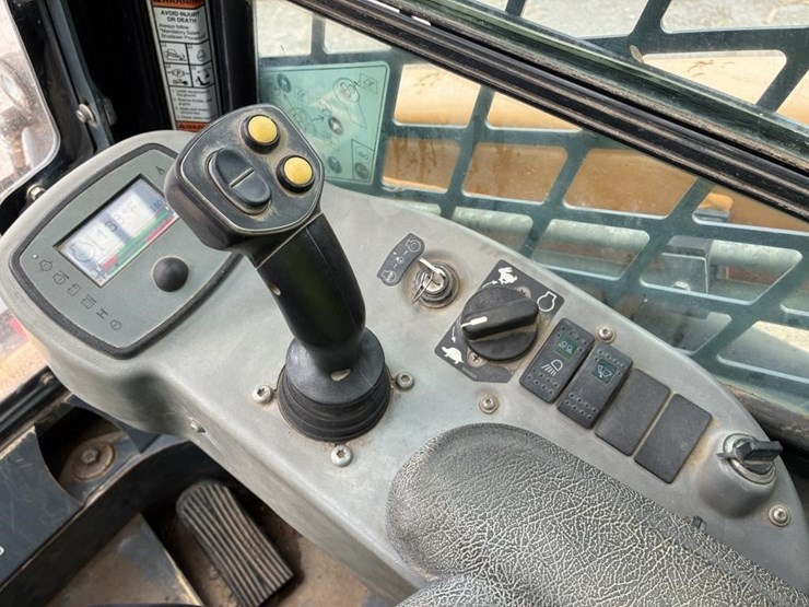 2012-mustang-2500rt-image-14