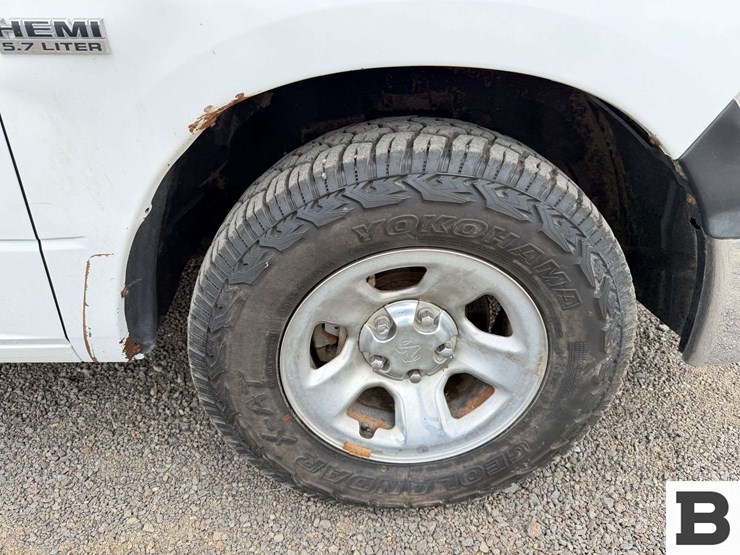 2011-dodge-ram-1500-image-23