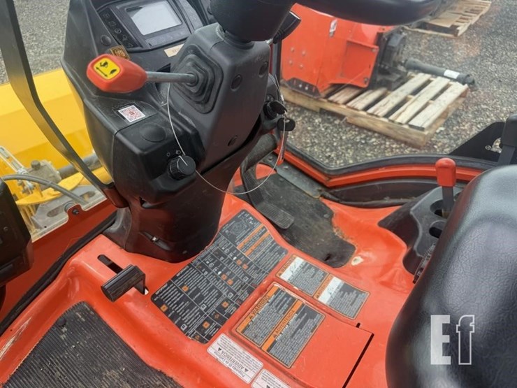 2019-kubota-f3990-image-35