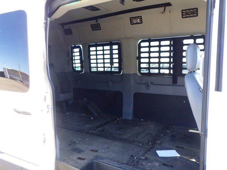 2017-ford-transit-image-7