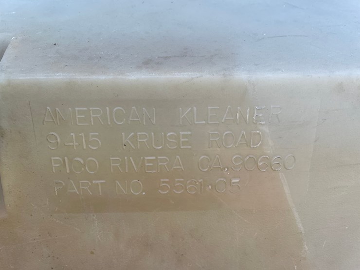 #10427-•-plastic-fuel-tank-image-7