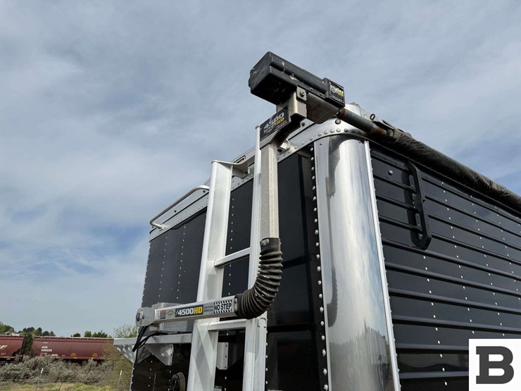 2017-timpte-hopper-bottom-image-12