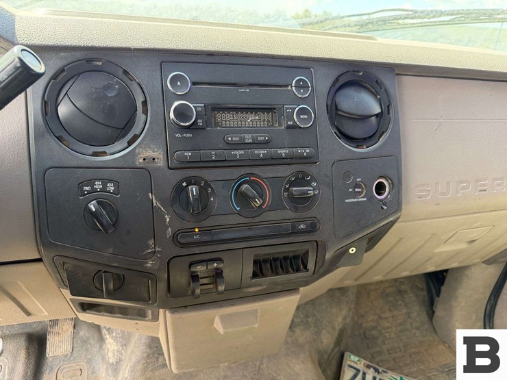 2010-ford-f250-image-35