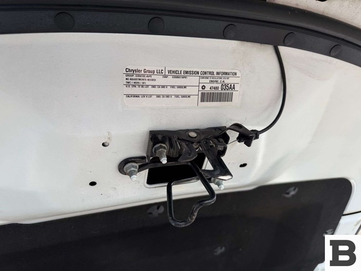 2014-jeep-cherokee-image-34