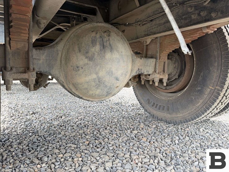 1996-ford-la9000-image-20