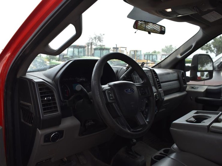 2019-ford-f550-image-12