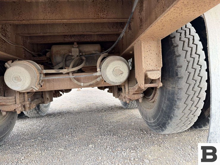 1976-fruehauf-flatbed-image-24