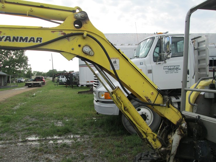 yanmar-vio35-image-11