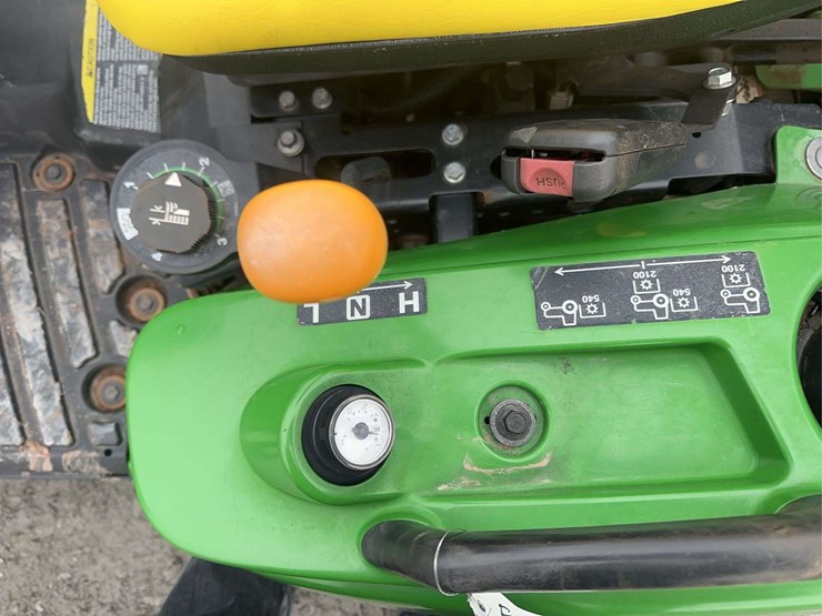 john-deere-1023e-image-24