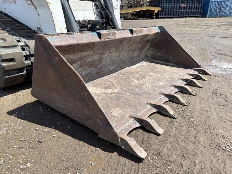 2016-bobcat-t650-image-10