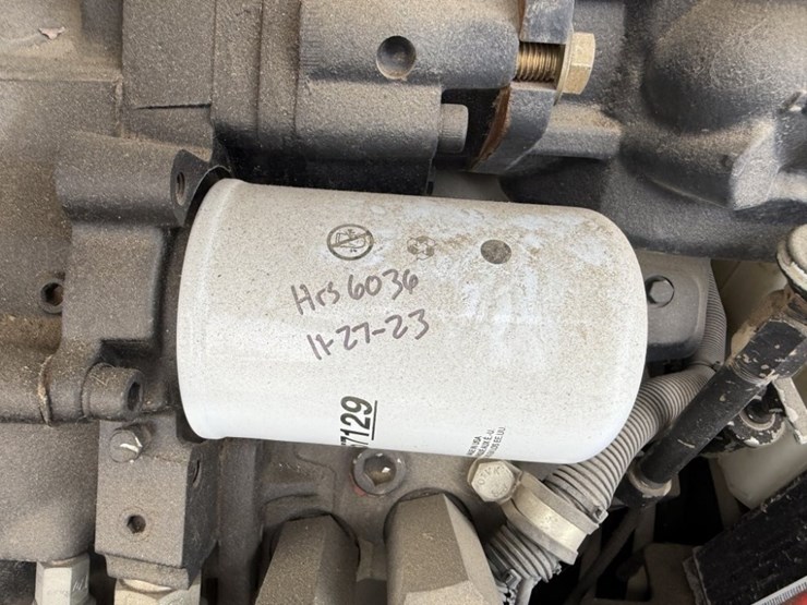 2014-genie-gth844-image-21