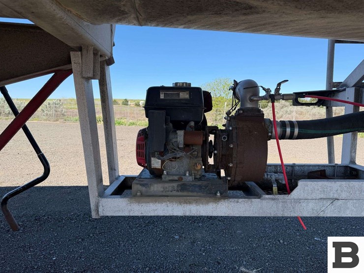 1994-west-mark-tanker-trailer-image-15