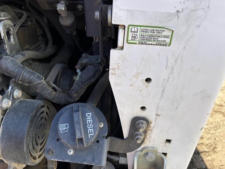 2018-bobcat-t650-image-34