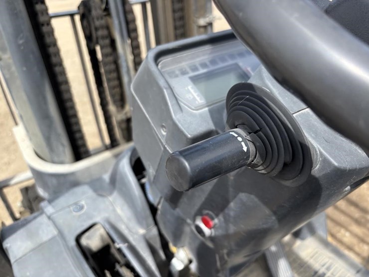 2020-caterpillar-2c6000-image-18