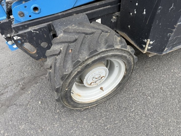 2014-genie-gs3369rt-image-21