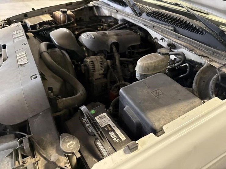 2006-chevrolet-silverado-3500-image-13