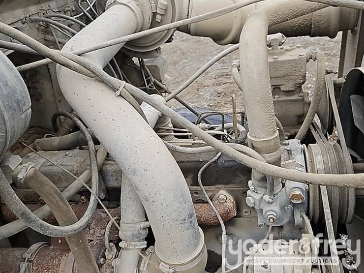 international-f-2654-image-25