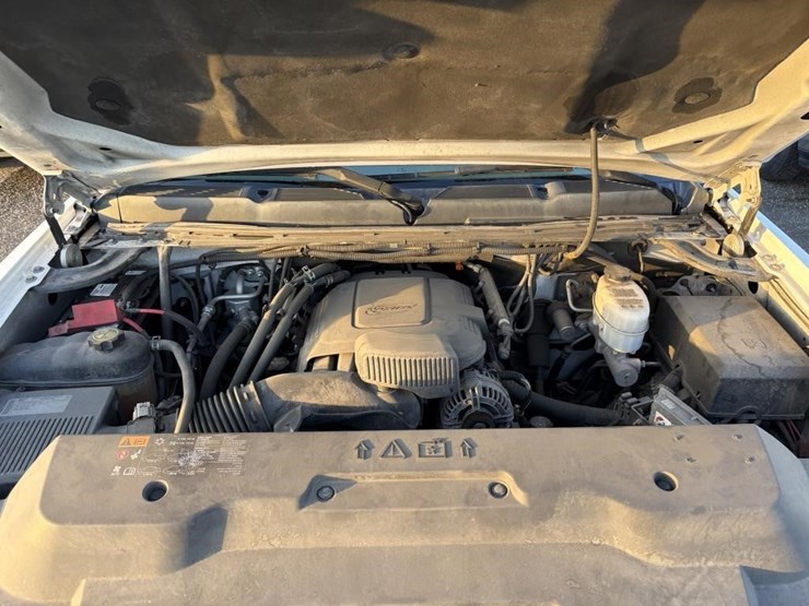 2013-chevrolet-2500-image-19