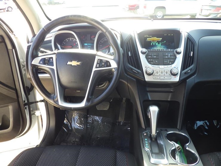 2013-chevrolet-equinox-image-9