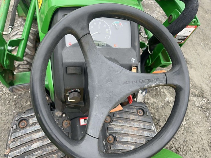john-deere-1023e-image-25