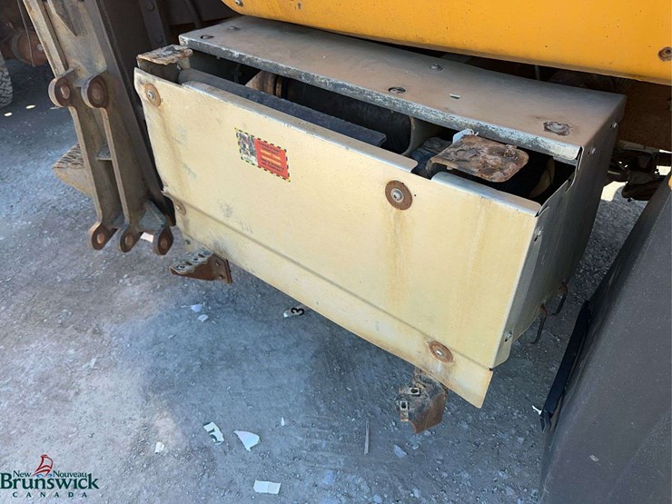 2016-international-7600-image-13