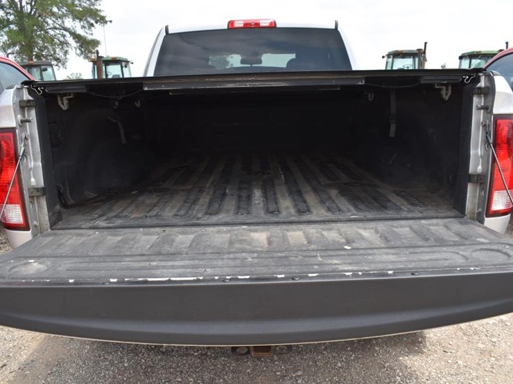 2016-dodge-2500-image-6