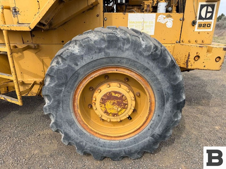 caterpillar-920-image-28