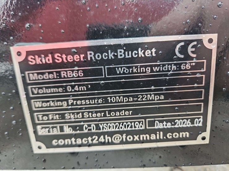 future-ft-clg72-skid-steer-rock-bucket-image-4