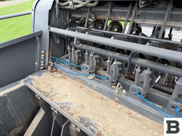 2018-massey-ferguson-2290-image-47