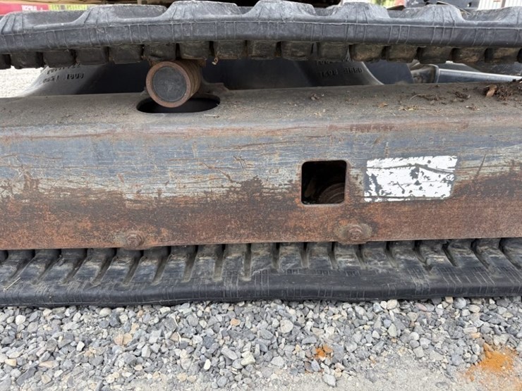2018-deere-35g-image-29
